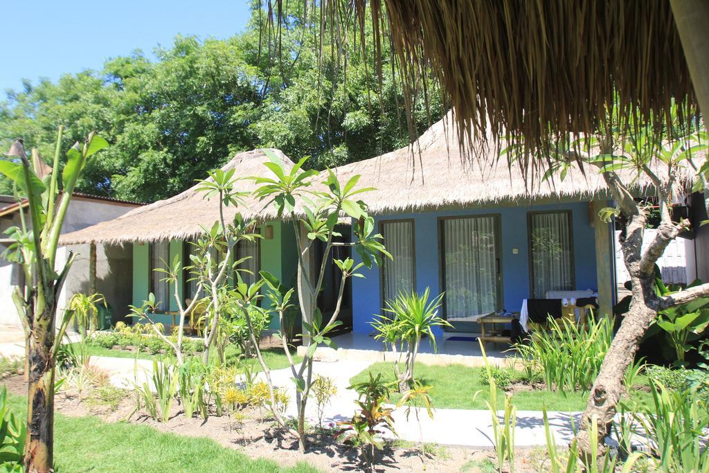 Maha Putri Bungalows 길리트라왕안 객실 사진